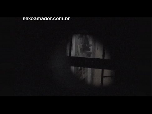 ❤️ Lourinho é filmado secretamente por um voyeur de bairro escondido atrás de tijolos ocos ❤❌  Sexo em nós pt.corona-pass.ru ☑